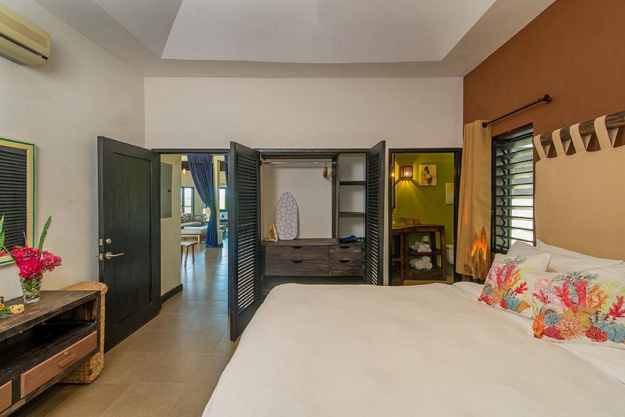 Luxury Villa Sleeps 6, Beach Access, Монтего Бей Екстериор снимка